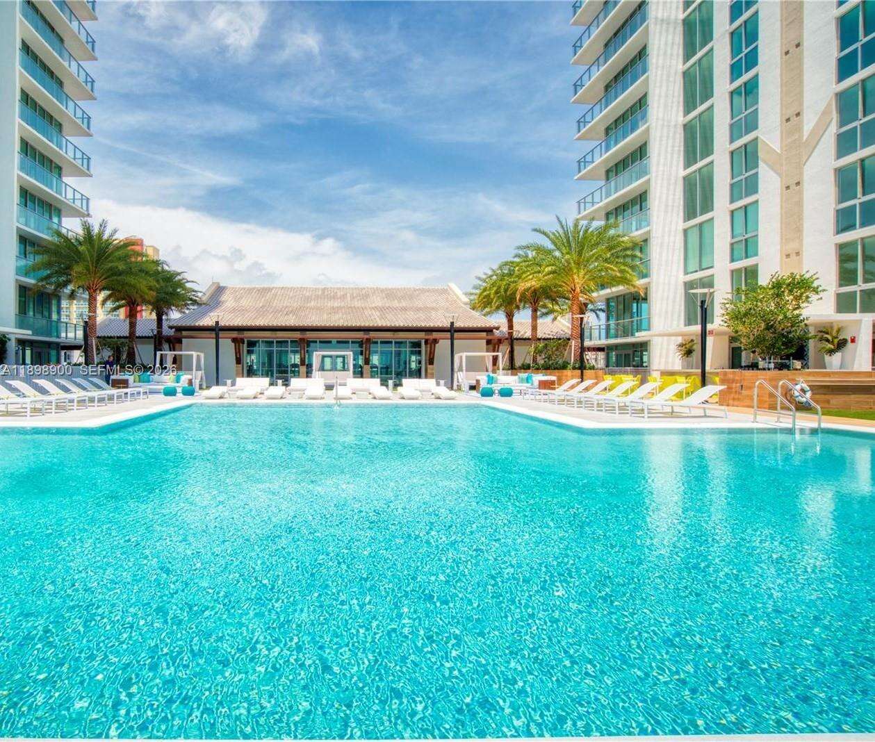 PARQUE TOWERS - 300 Sunny Isles Blvd, Sunny Isles Beach, FL 33160 | Picture 45