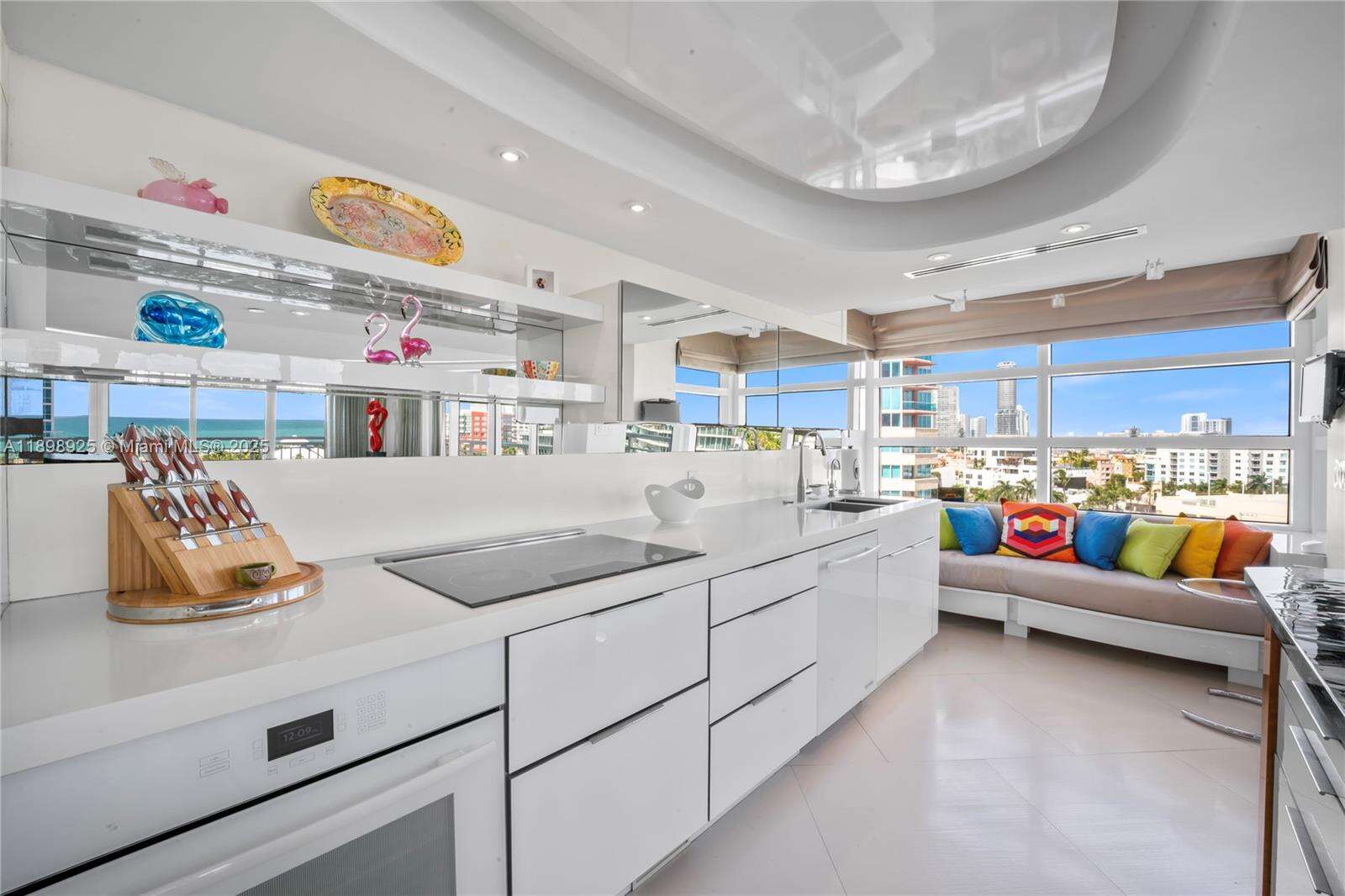 SOUTH POINTE TOWERS CONDO I - 400 Pointe Dr, Miami Beach, FL 33139 | Picture 13