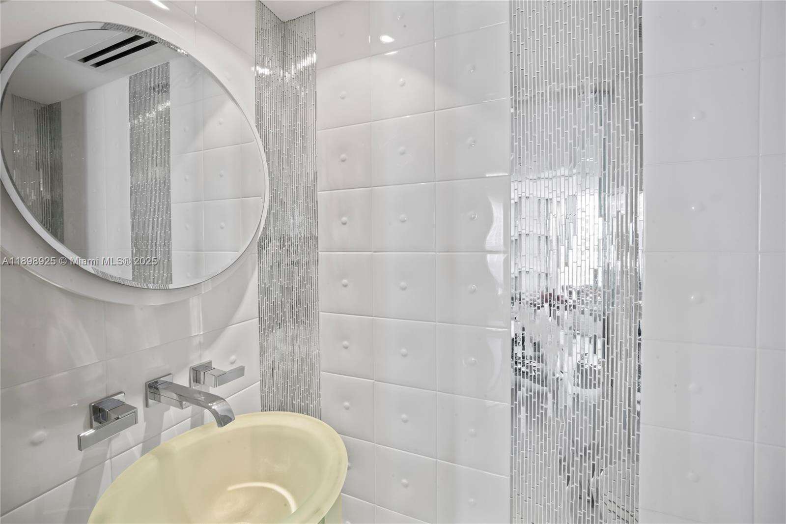 SOUTH POINTE TOWERS CONDO I - 400 Pointe Dr, Miami Beach, FL 33139 | Picture 20