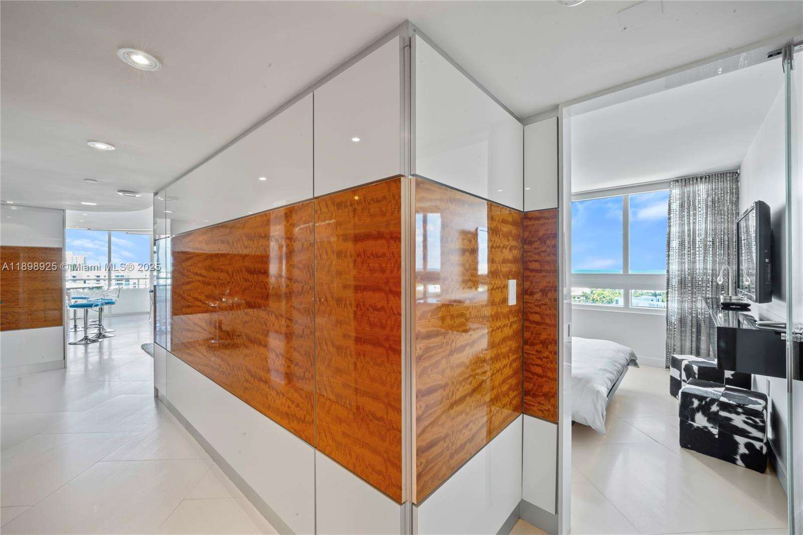 SOUTH POINTE TOWERS CONDO I - 400 Pointe Dr, Miami Beach, FL 33139 | Picture 22