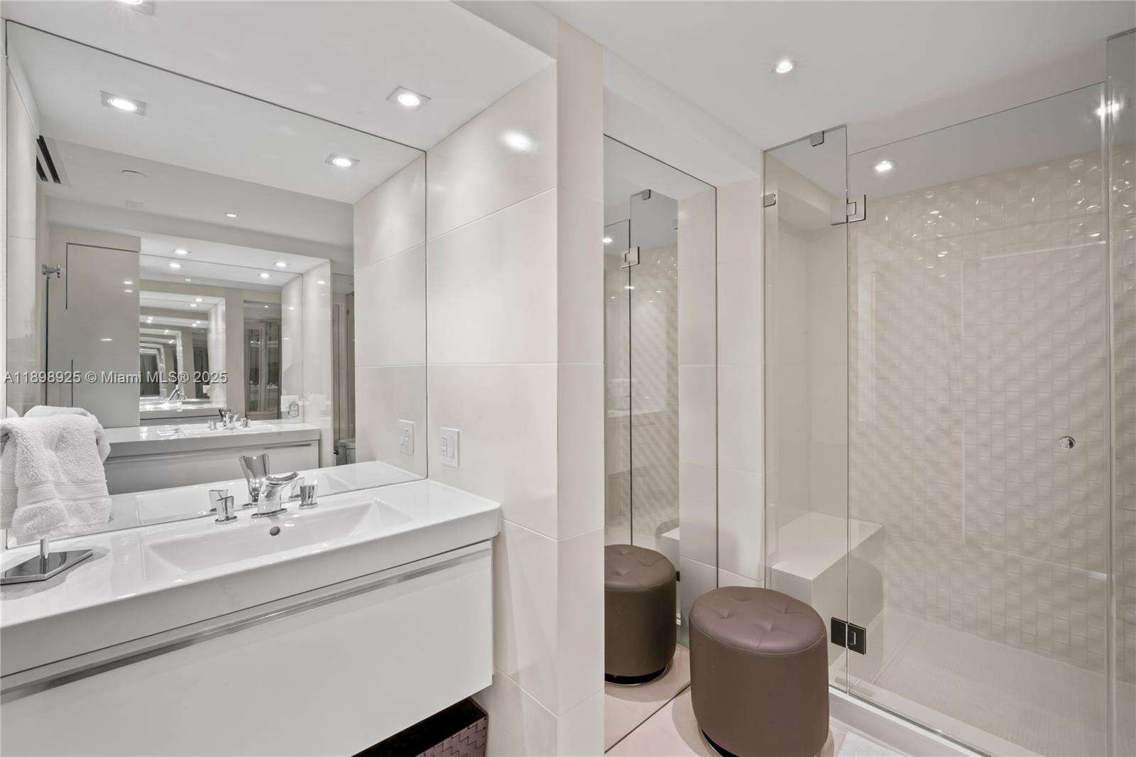 SOUTH POINTE TOWERS CONDO I - 400 Pointe Dr, Miami Beach, FL 33139 | Picture 33