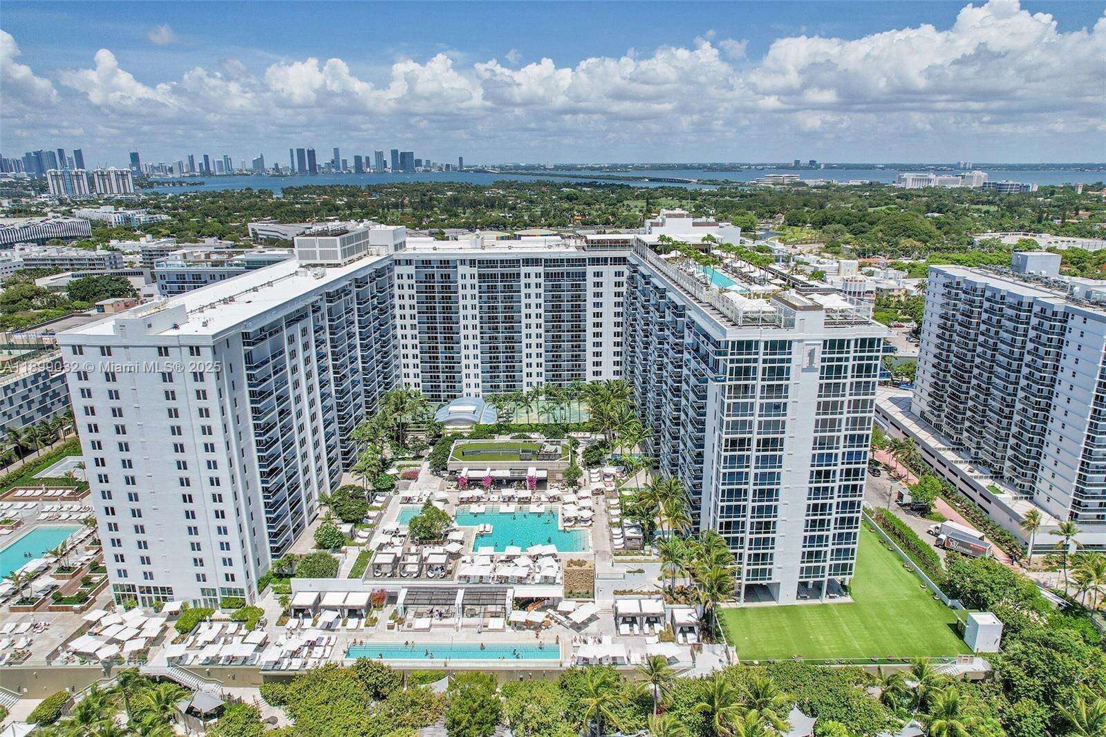 Roney Palace at 2301 Collins Ave, Miami Beach, FL 33139 - For Sale photo 12