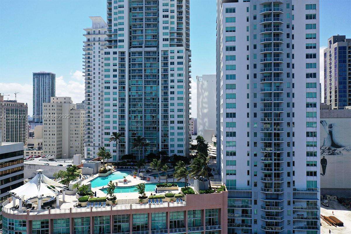 Vizcayne South at 253 2 St, Miami, FL 33132 - For Sale photo 31
