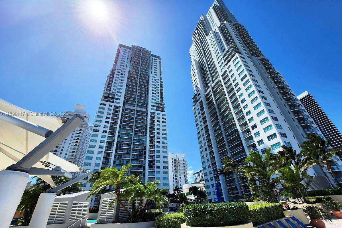 Vizcayne South at 253 2 St, Miami, FL 33132 - For Sale photo 32