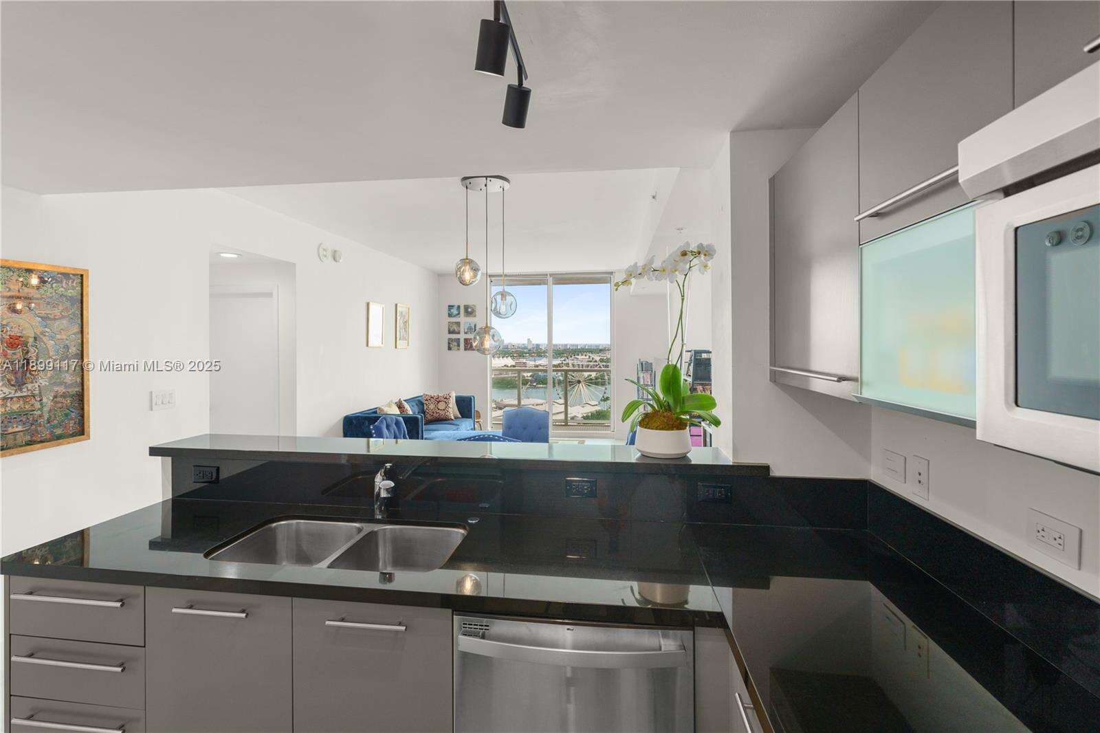 Vizcayne South at 253 2 St, Miami, FL 33132 - For Sale photo 7