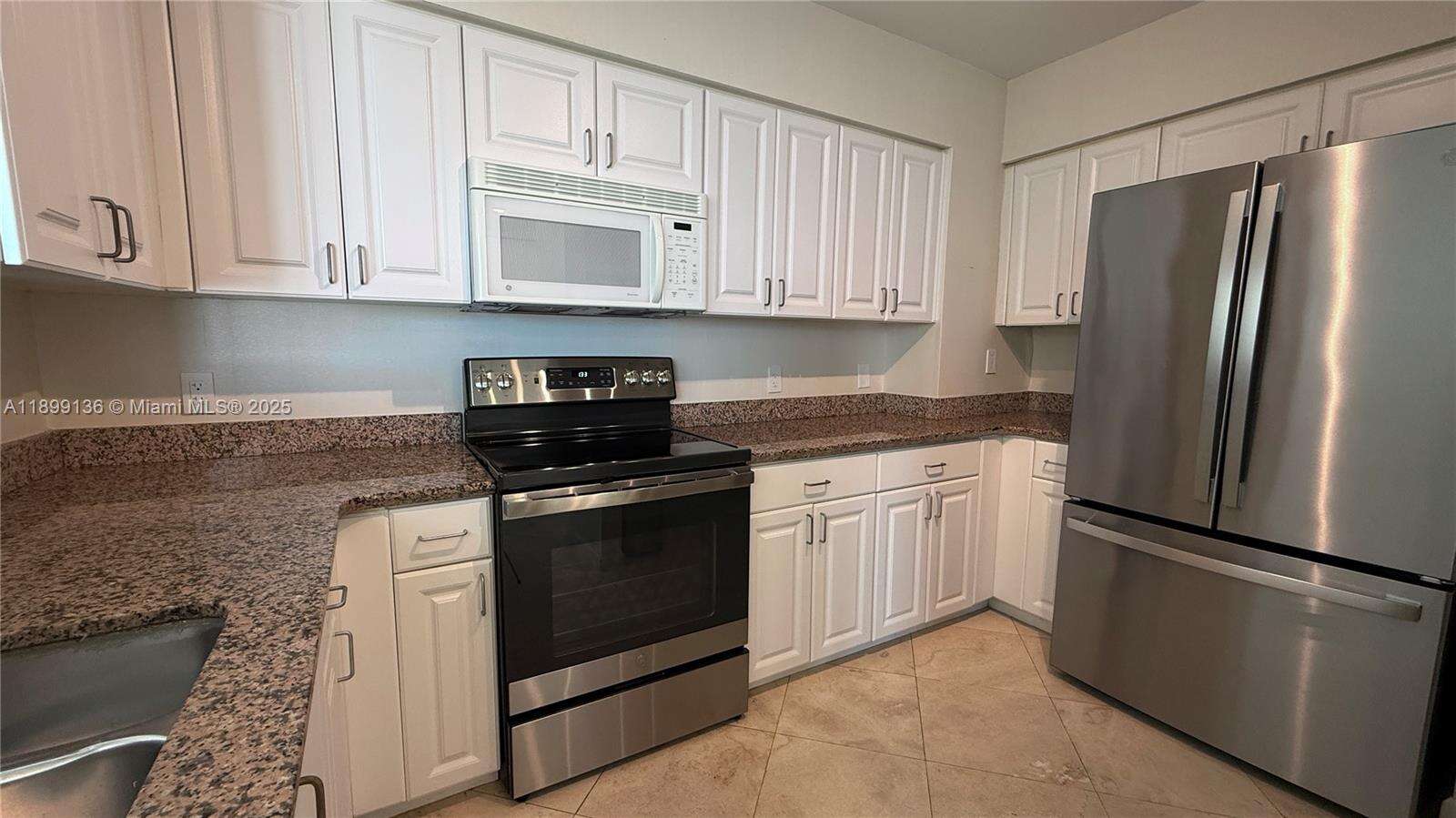 The Mark On Brickell at 1155 Brickell Bay Dr, Miami, FL 33131 - For Sale photo 14