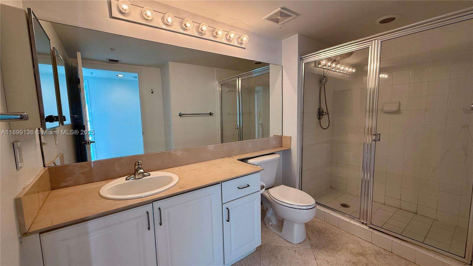 The Mark On Brickell at 1155 Brickell Bay Dr, Miami, FL 33131 - For Sale photo 21