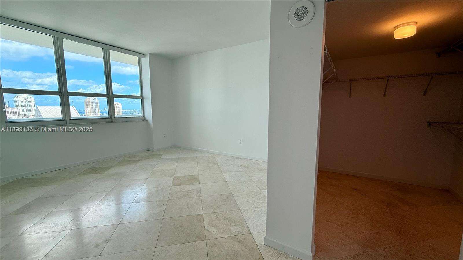 The Mark On Brickell at 1155 Brickell Bay Dr, Miami, FL 33131 - For Sale photo 8