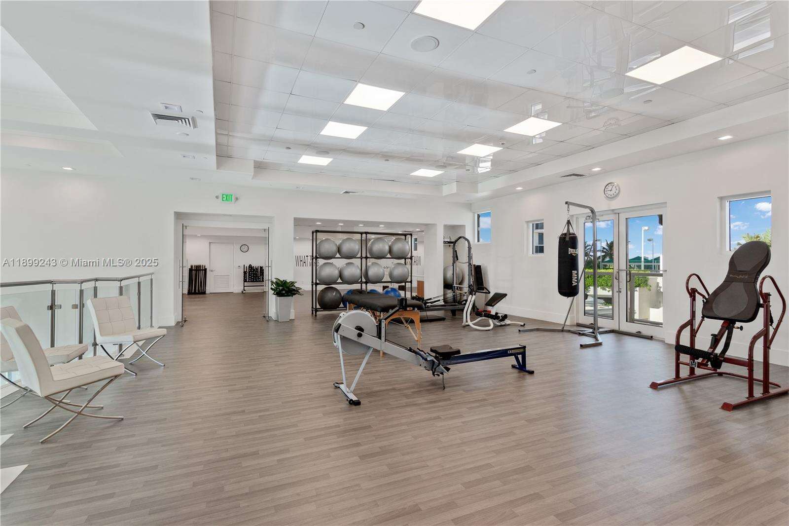 GREEN DIAMOND - 4775 Collins Ave, Miami Beach, FL 33140 | Picture 35