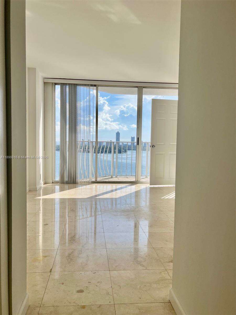 Grandview Palace at 7601 Treasure Dr, North Bay Village, FL 33141 - For Sale photo 15