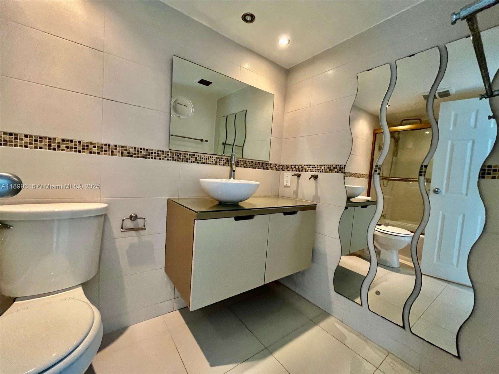 Grandview Palace at 7601 Treasure Dr, North Bay Village, FL 33141 - For Sale photo 8