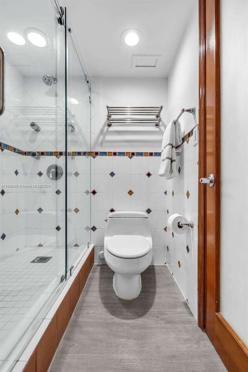 Brickell Bay Club at 2333 Brickell Ave, Miami, FL 33129 - For Sale photo 22