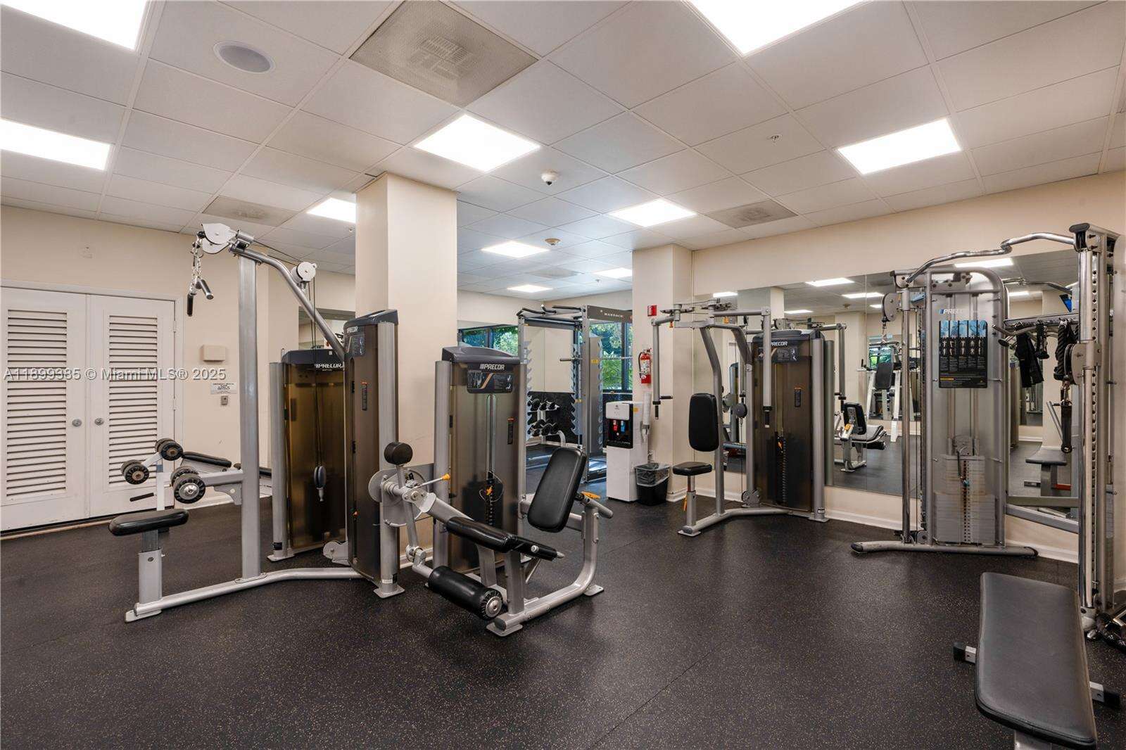 Brickell Bay Club at 2333 Brickell Ave, Miami, FL 33129 - For Sale photo 29