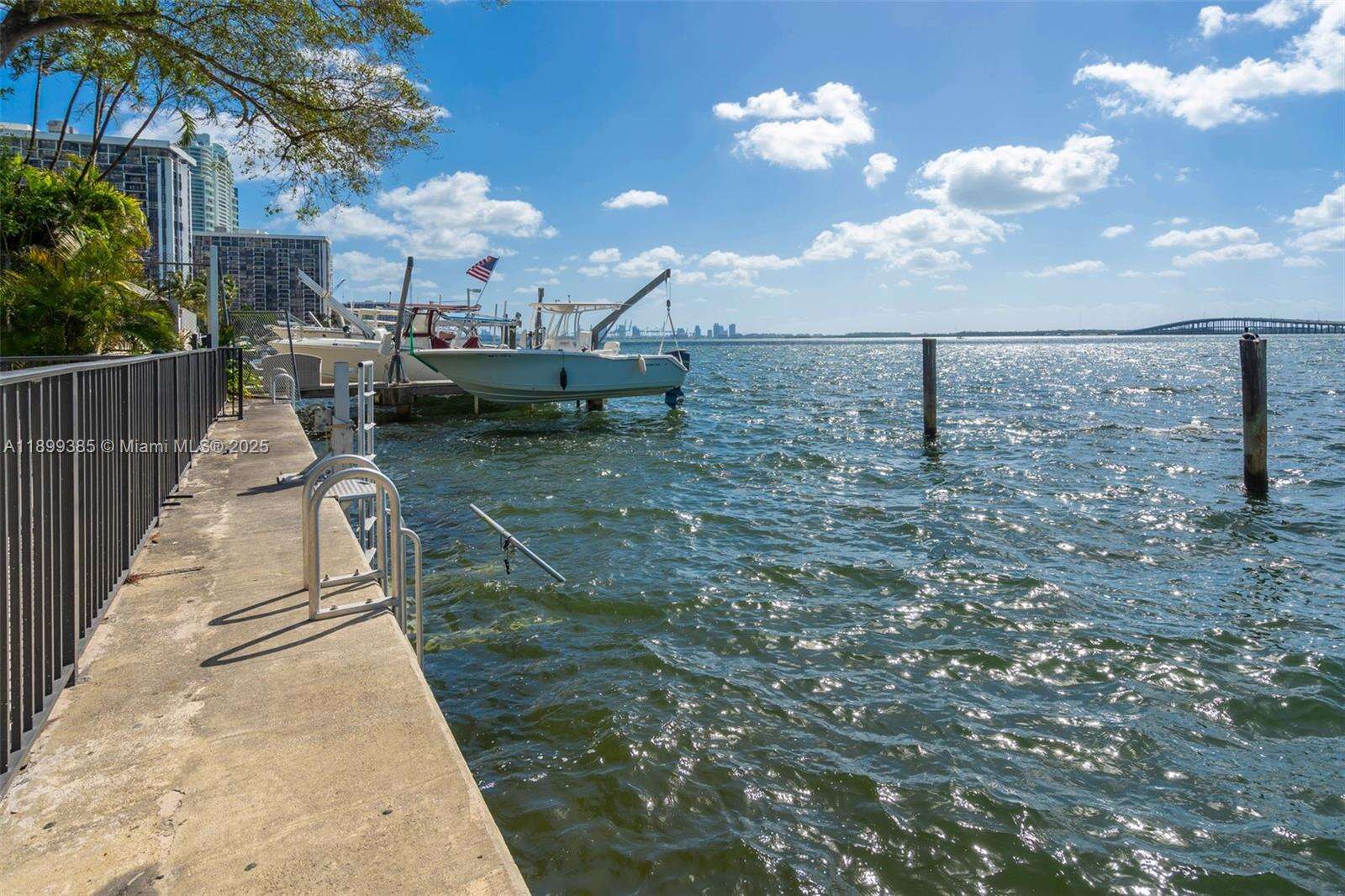 Brickell Bay Club at 2333 Brickell Ave, Miami, FL 33129 - For Sale photo 32