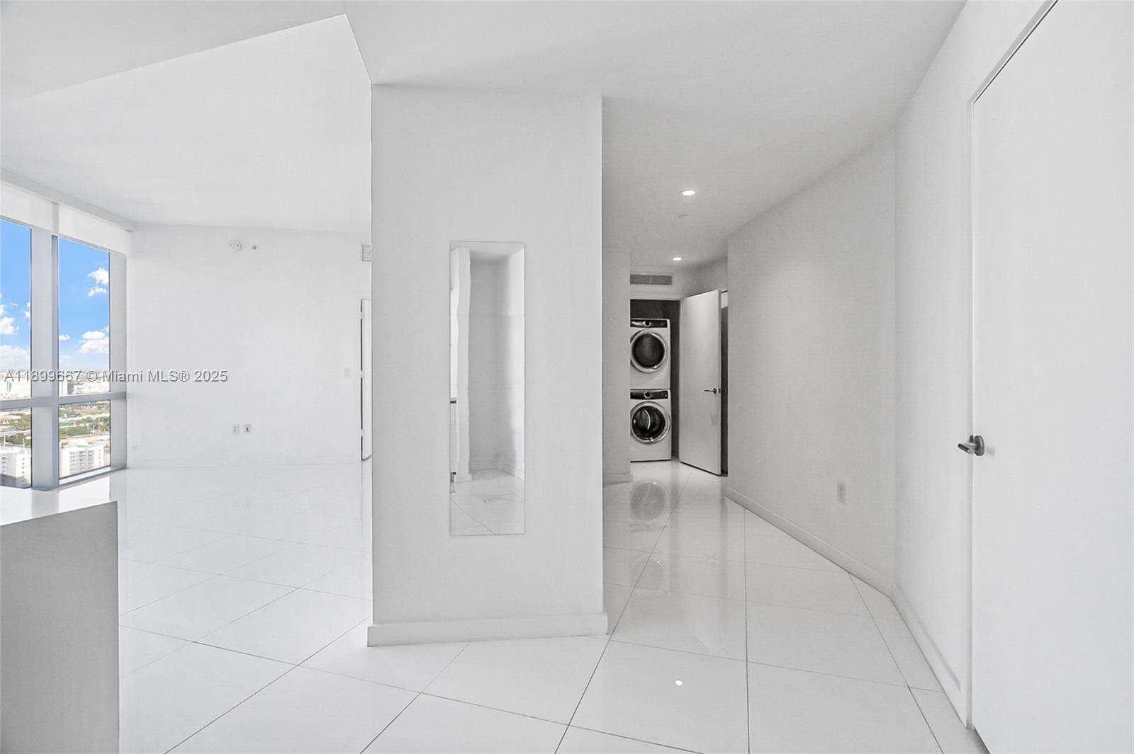 Paramount Miami Worldcenter at 851 1st Ave, Miami, FL 33132 - For Sale photo 11