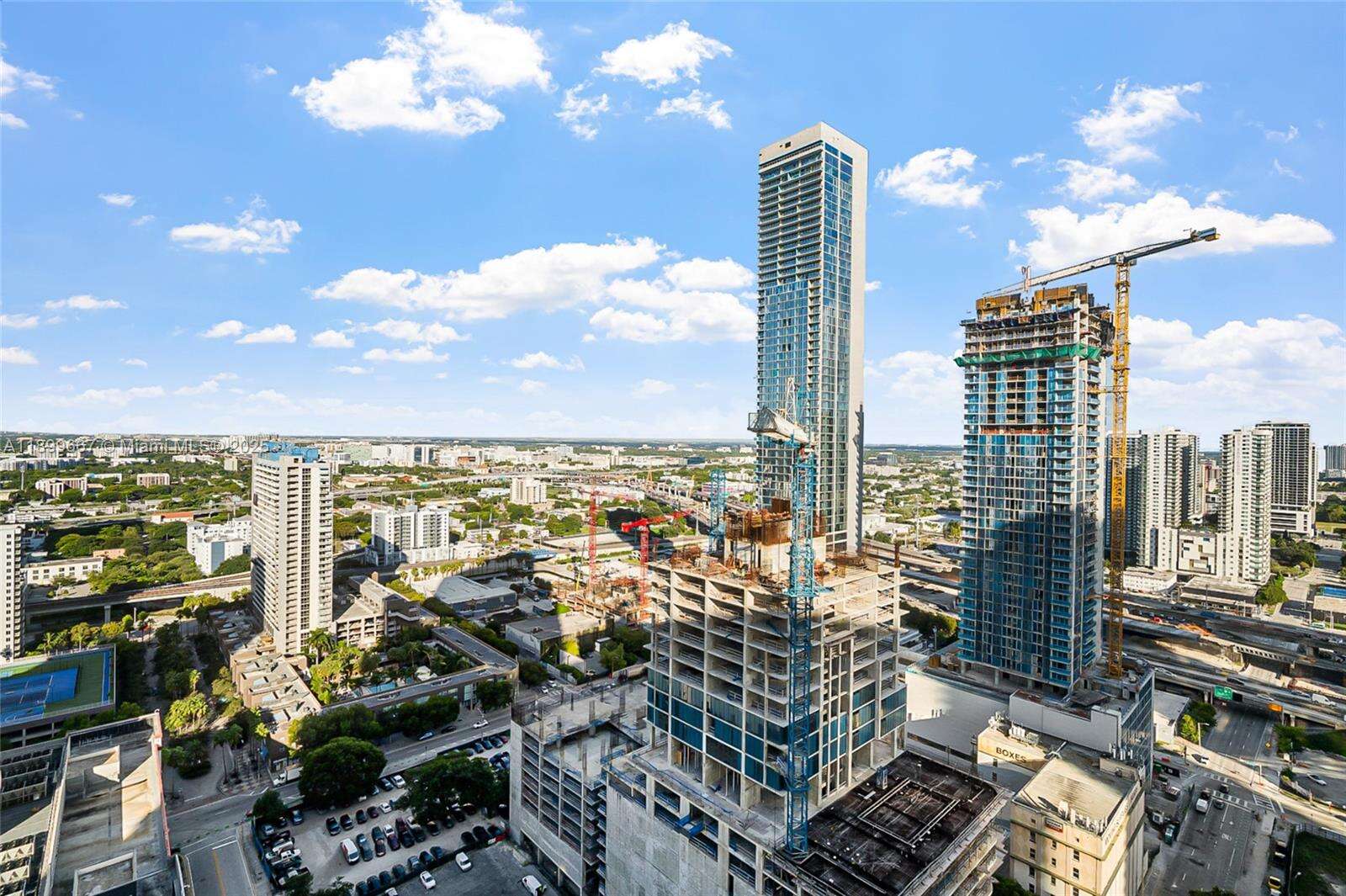 Paramount Miami Worldcenter at 851 1st Ave, Miami, FL 33132 - For Sale photo 24