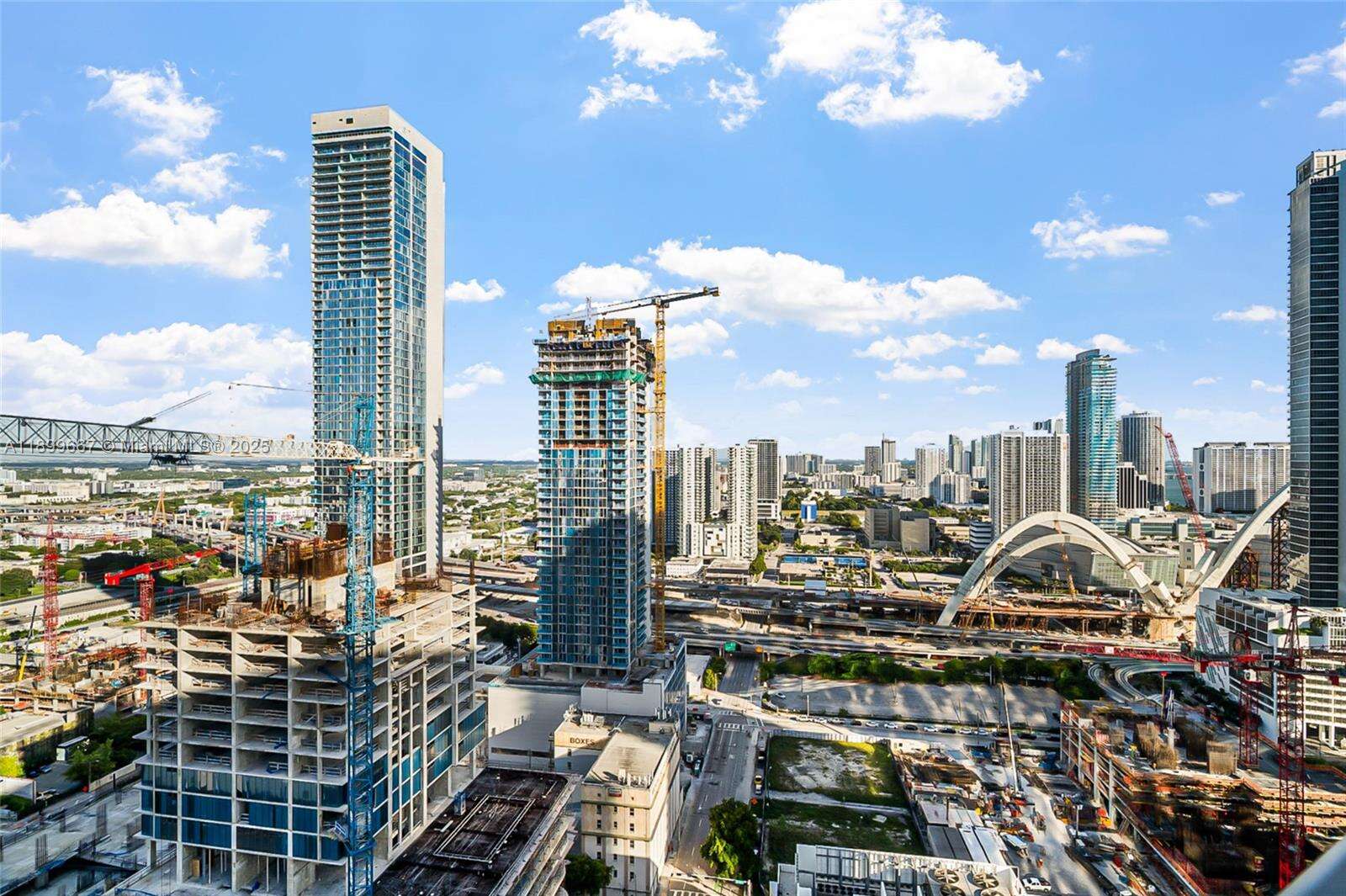 Paramount Miami Worldcenter at 851 1st Ave, Miami, FL 33132 - For Sale photo 25