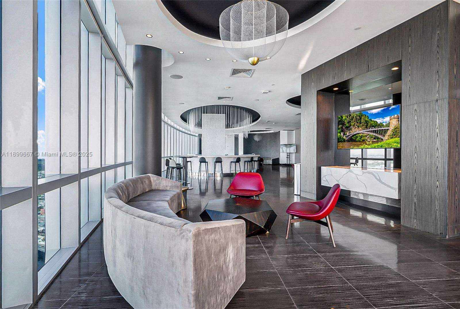 Paramount Miami Worldcenter at 851 1st Ave, Miami, FL 33132 - For Sale photo 32