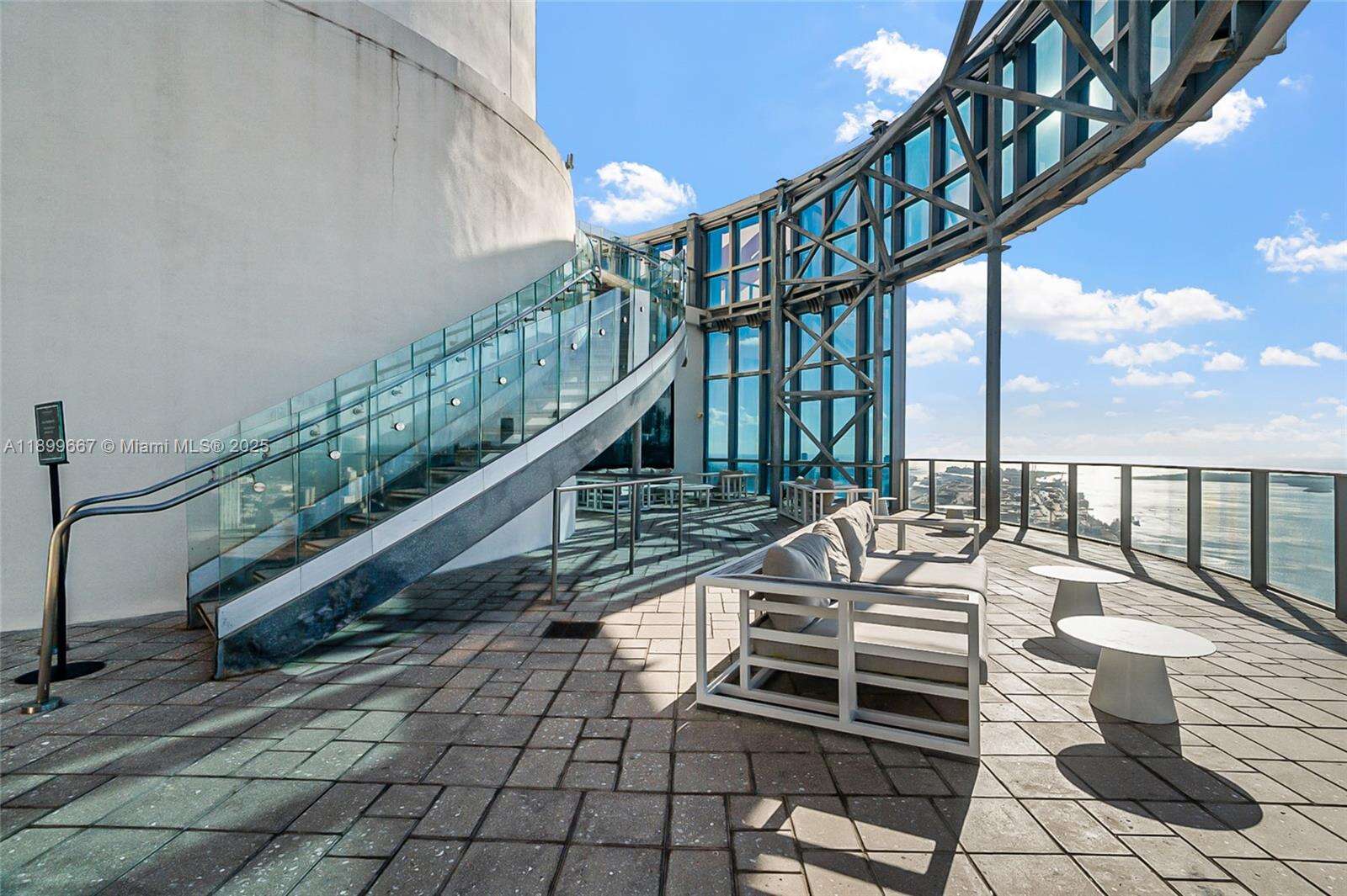 Paramount Miami Worldcenter at 851 1st Ave, Miami, FL 33132 - For Sale photo 37