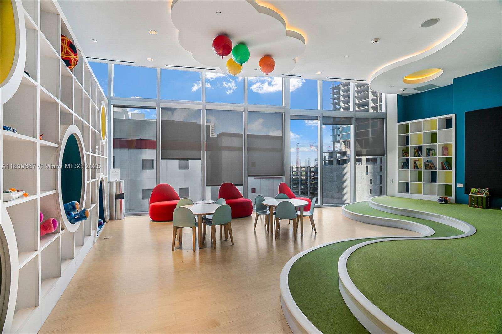 Paramount Miami Worldcenter at 851 1st Ave, Miami, FL 33132 - For Sale photo 39