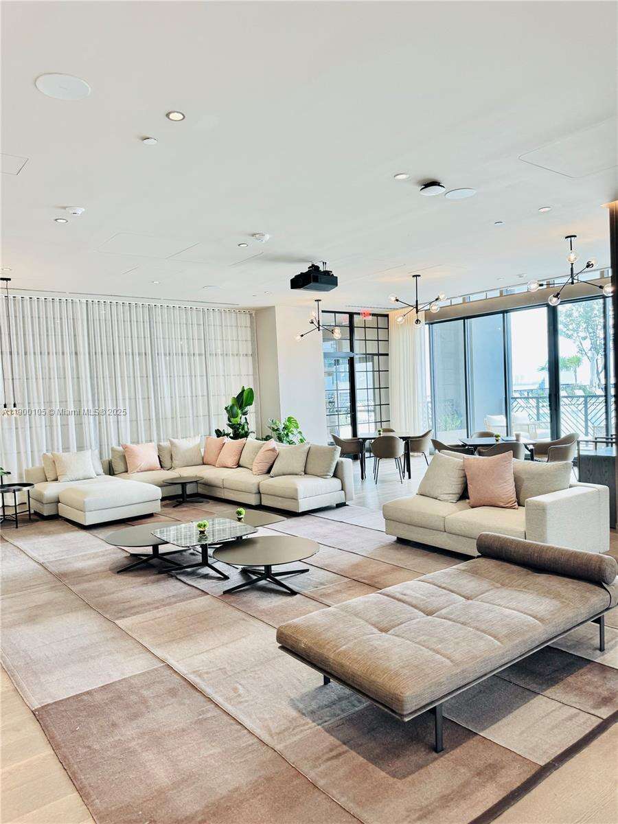 Natiivo | Gale Miami at 159 6 St, Miami, FL 33132 - For Sale photo 30