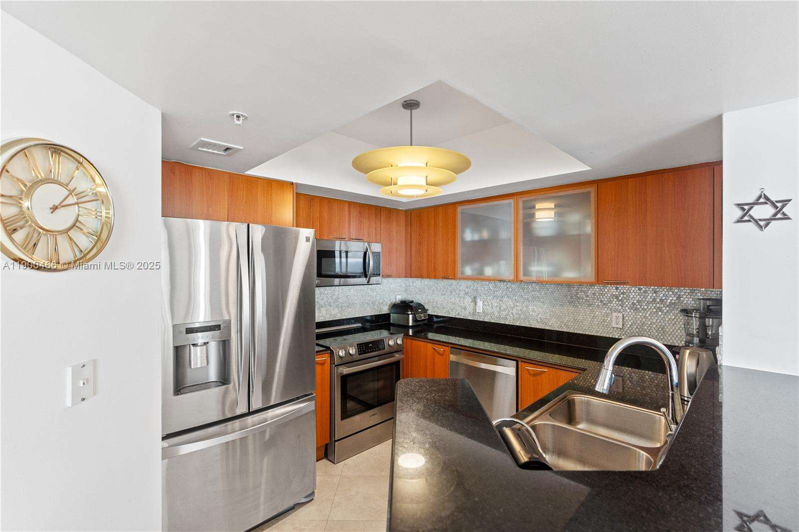 LA PERLA - 16699 Collins Ave, Sunny Isles Beach, FL 33160 | Picture 18