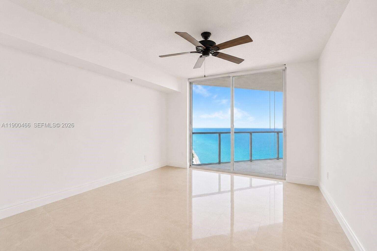 La Perla at 16699 Collins Ave, Sunny Isles Beach, FL 33160 - For Sale photo 60