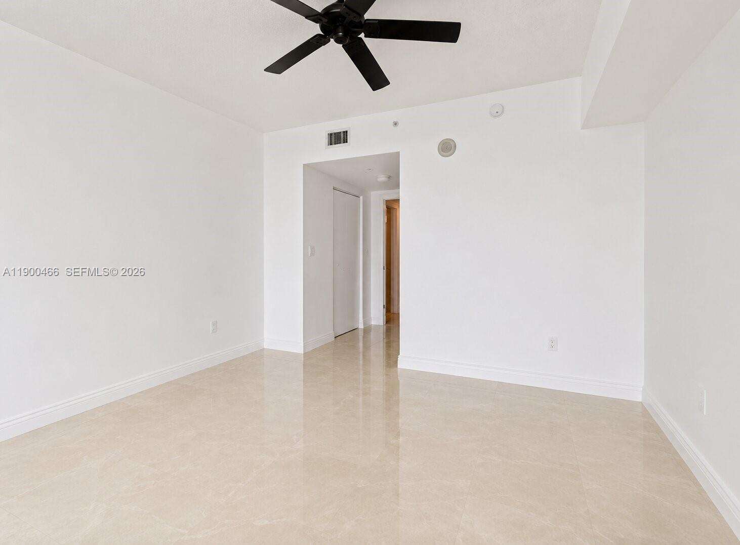 La Perla at 16699 Collins Ave, Sunny Isles Beach, FL 33160 - For Sale photo 62