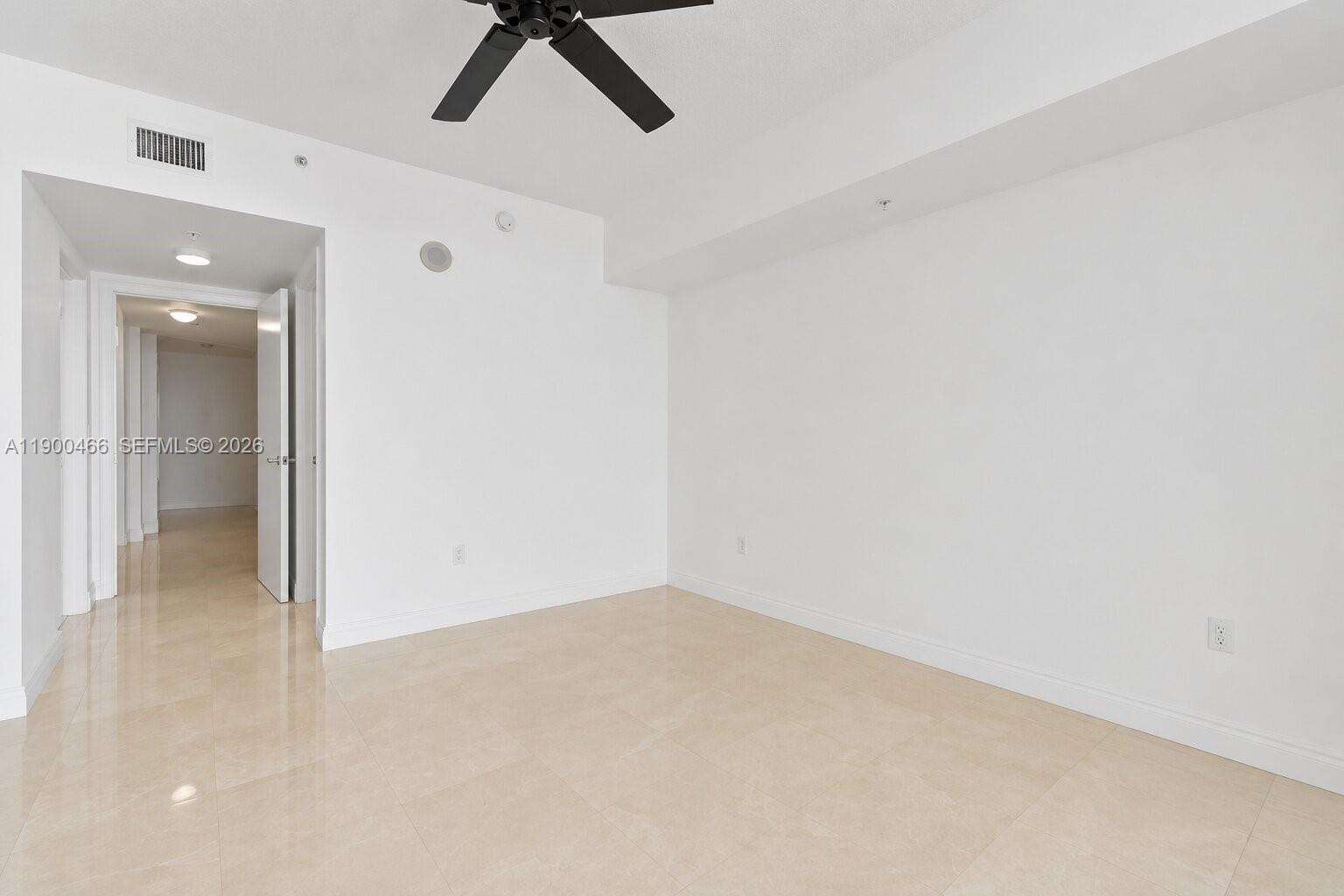 La Perla at 16699 Collins Ave, Sunny Isles Beach, FL 33160 - For Sale photo 63