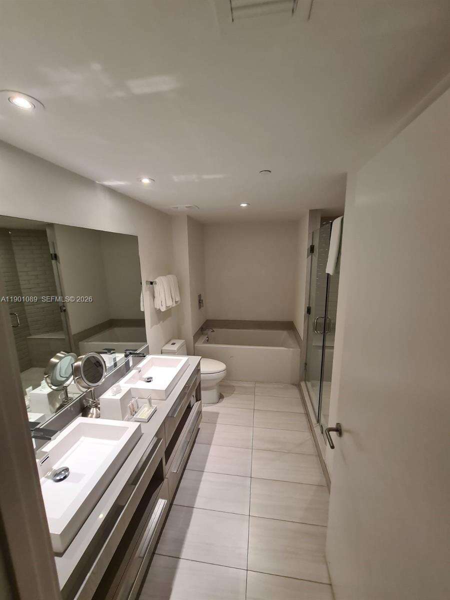 Hyde Beach House at 4010 Ocean Dr, Hollywood, FL 33019 - For Sale photo 14