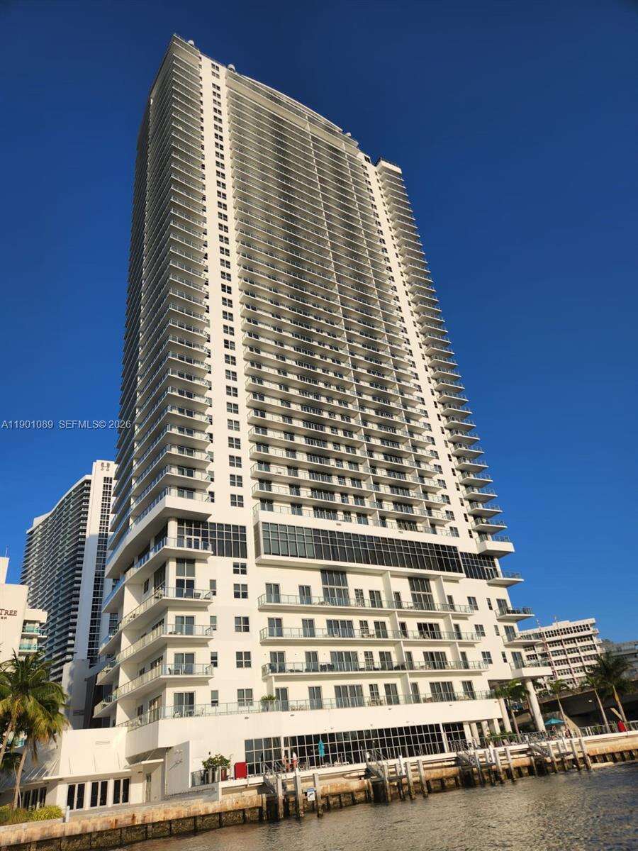 Hyde Beach House at 4010 Ocean Dr, Hollywood, FL 33019 - For Sale photo 4
