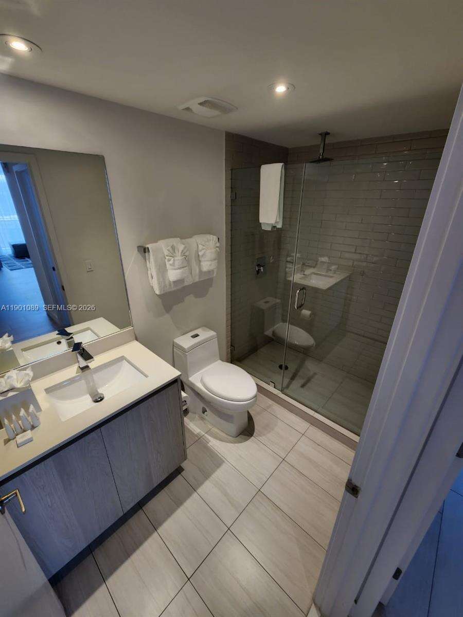 Hyde Beach House at 4010 Ocean Dr, Hollywood, FL 33019 - For Sale photo 10