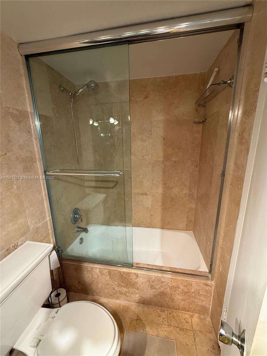 Decoplage at 100 Lincoln Rd, Miami Beach, FL 33139 - For Sale photo 12