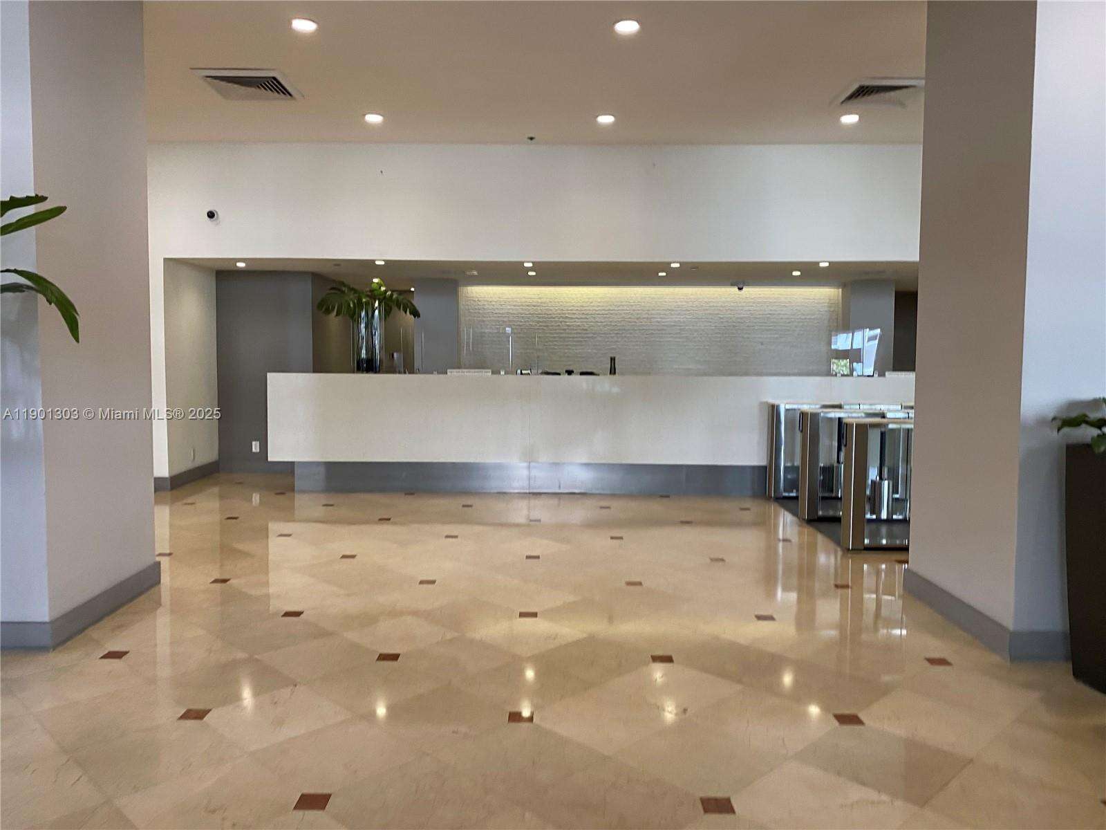 Decoplage at 100 Lincoln Rd, Miami Beach, FL 33139 - For Sale photo 17
