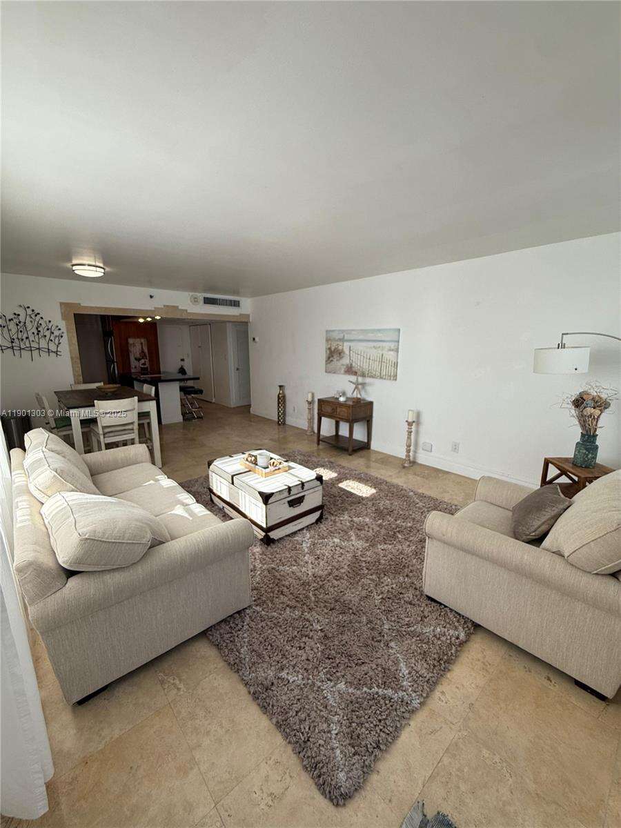 Decoplage at 100 Lincoln Rd, Miami Beach, FL 33139 - For Sale photo 3