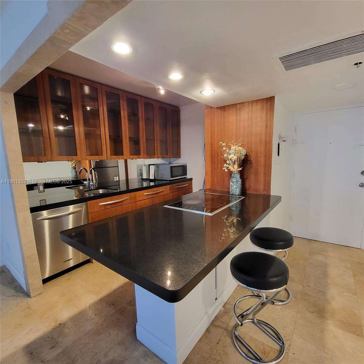 Decoplage at 100 Lincoln Rd, Miami Beach, FL 33139 - For Sale photo 10