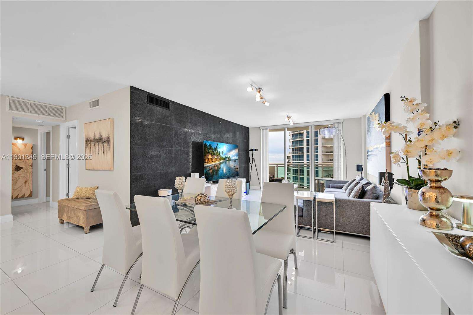 The Residences at 3001 Ocean Dr, Hollywood, FL 33019 - For Sale photo 5