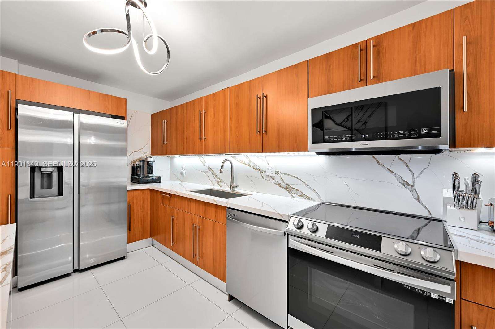 The Residences at 3001 Ocean Dr, Hollywood, FL 33019 - For Sale photo 8