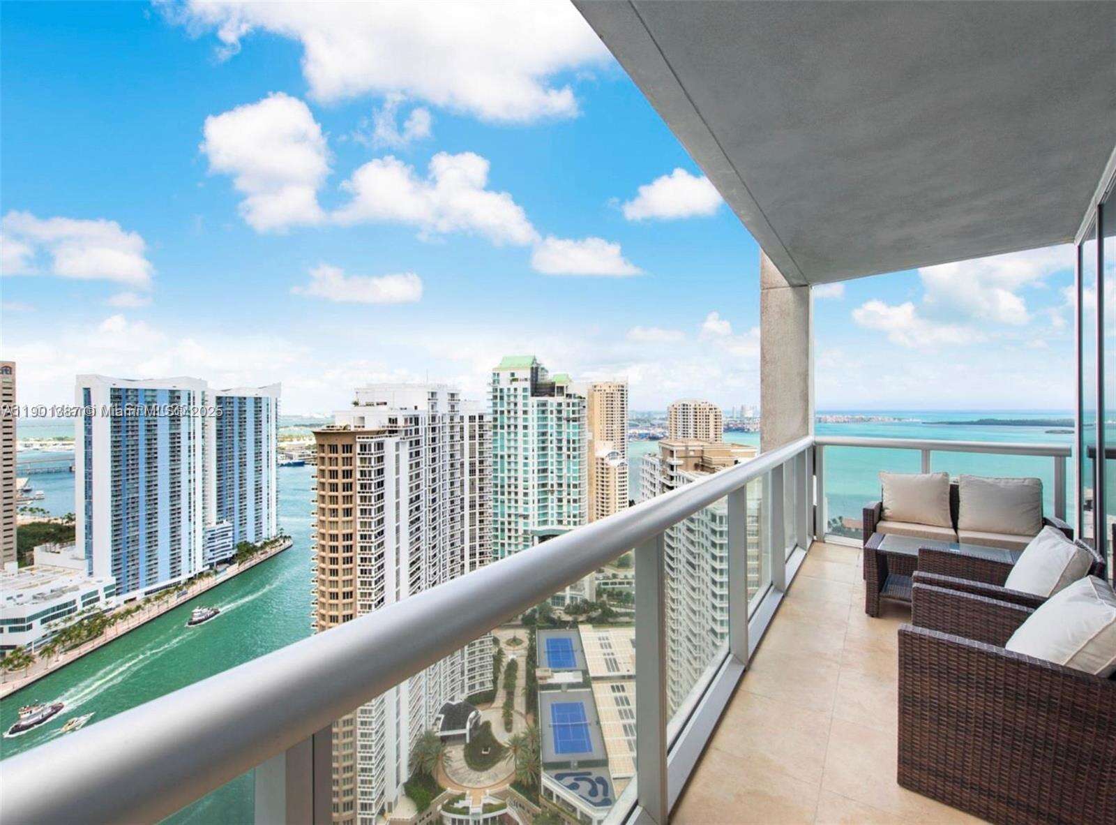 ICON BRICKELL NO TWO - 495 Brickell Ave, Miami, FL 33131 | Picture 2