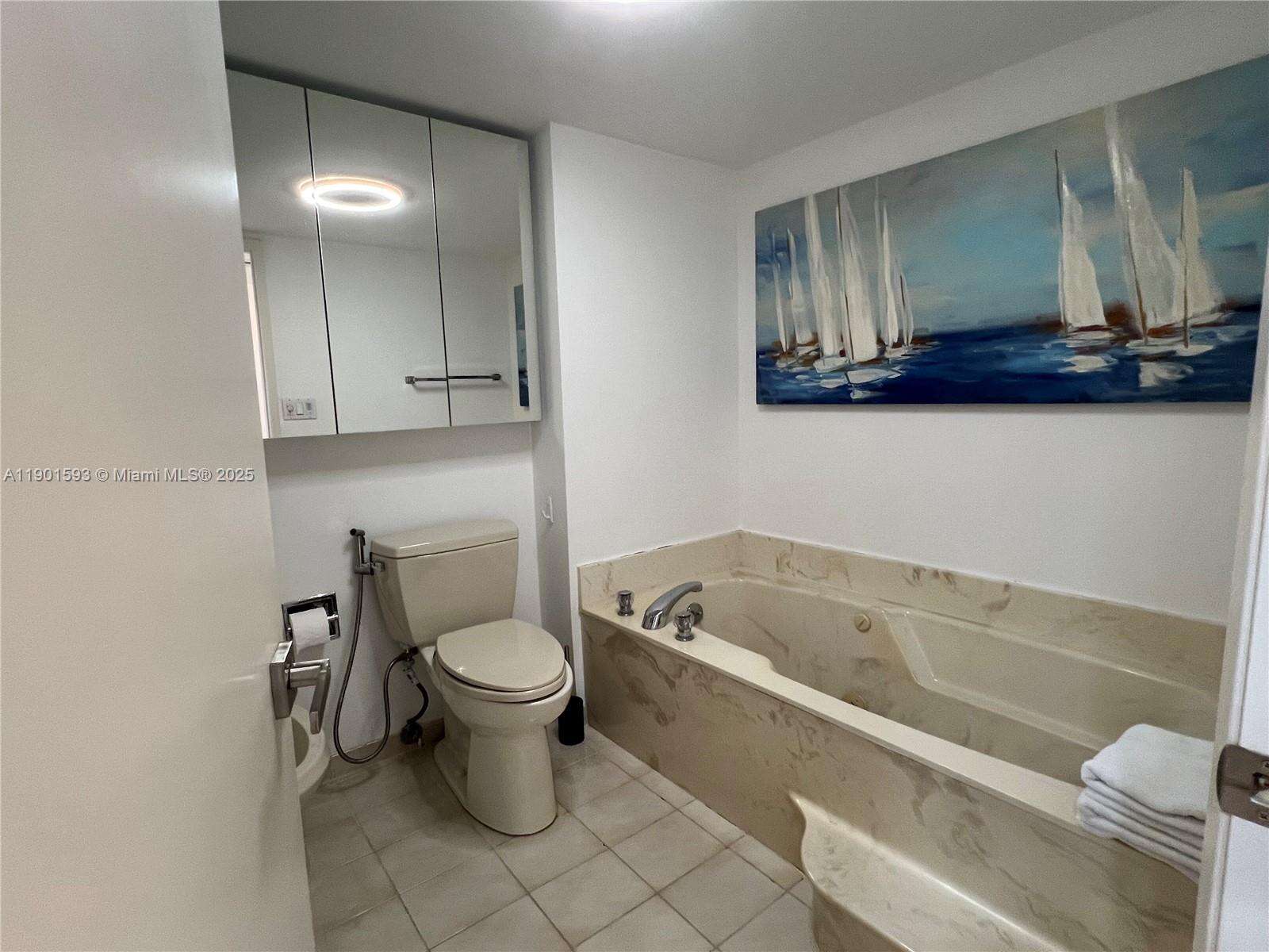 Brickell Key 1 at 520 Brickell Key Dr, Miami, FL 33131 - For Sale photo 23