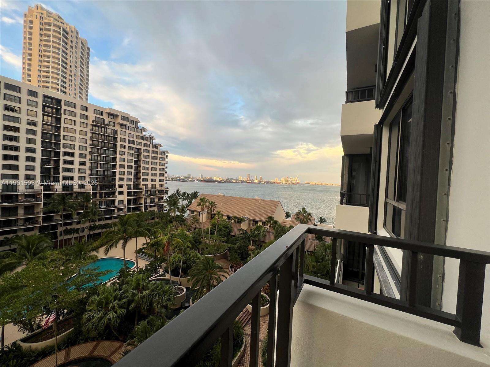 Brickell Key 1 at 520 Brickell Key Dr, Miami, FL 33131 - For Sale photo 29