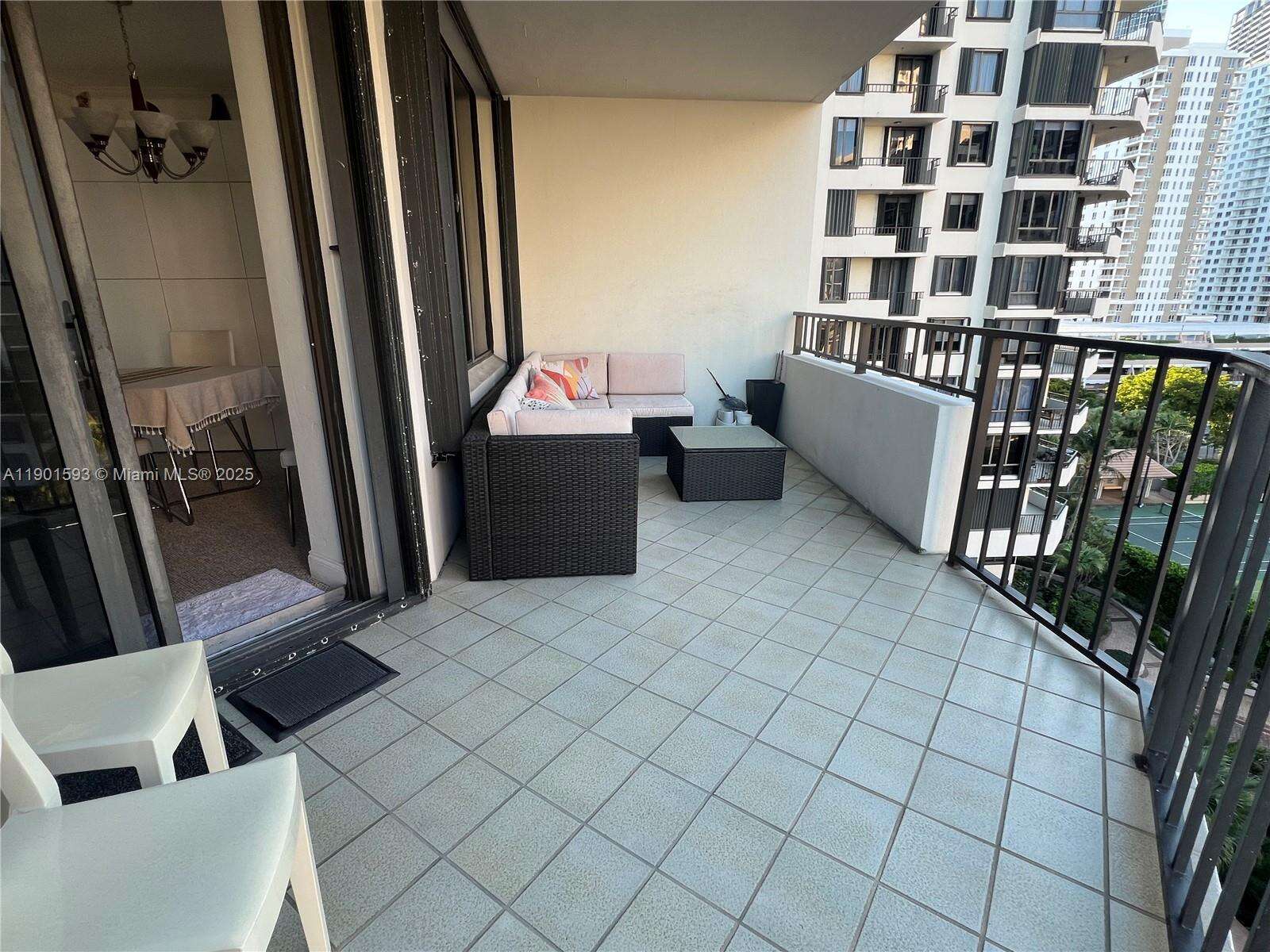 Brickell Key 1 at 520 Brickell Key Dr, Miami, FL 33131 - For Sale photo 30