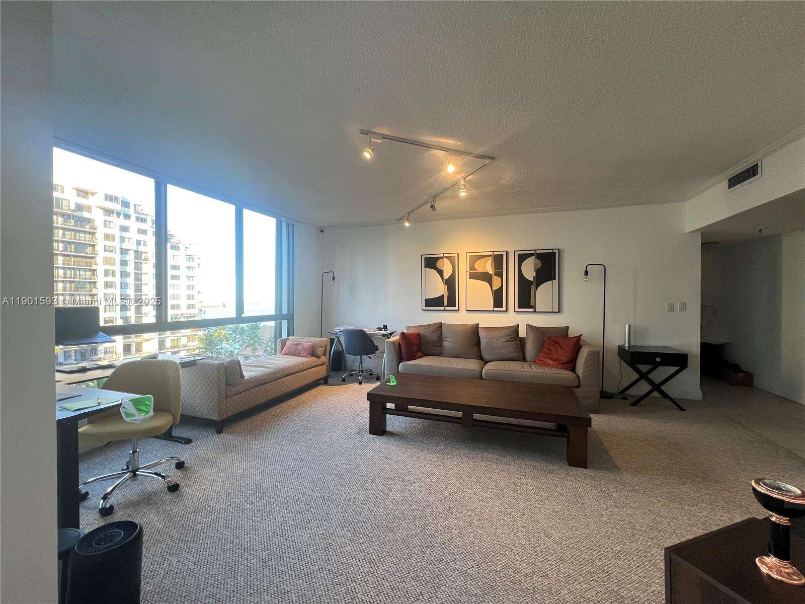 Brickell Key 1 at 520 Brickell Key Dr, Miami, FL 33131 - For Sale photo 4