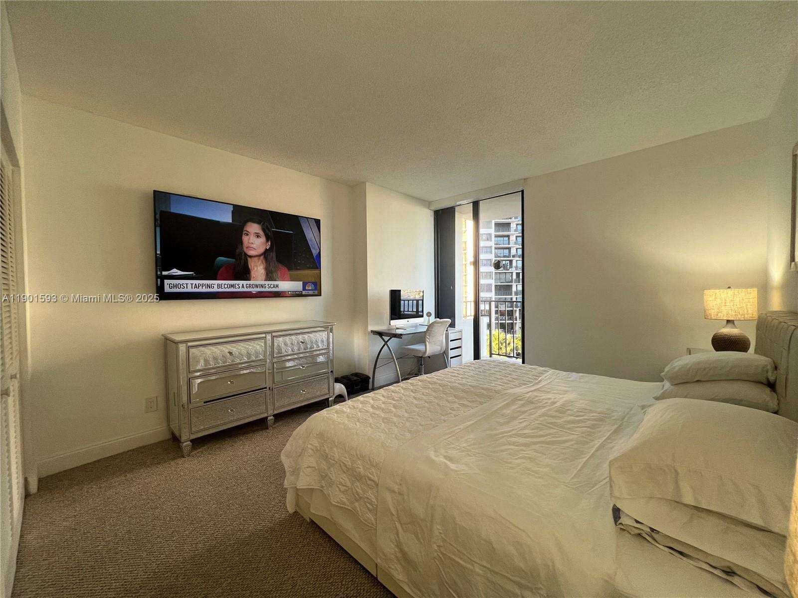Brickell Key 1 at 520 Brickell Key Dr, Miami, FL 33131 - For Sale photo 5