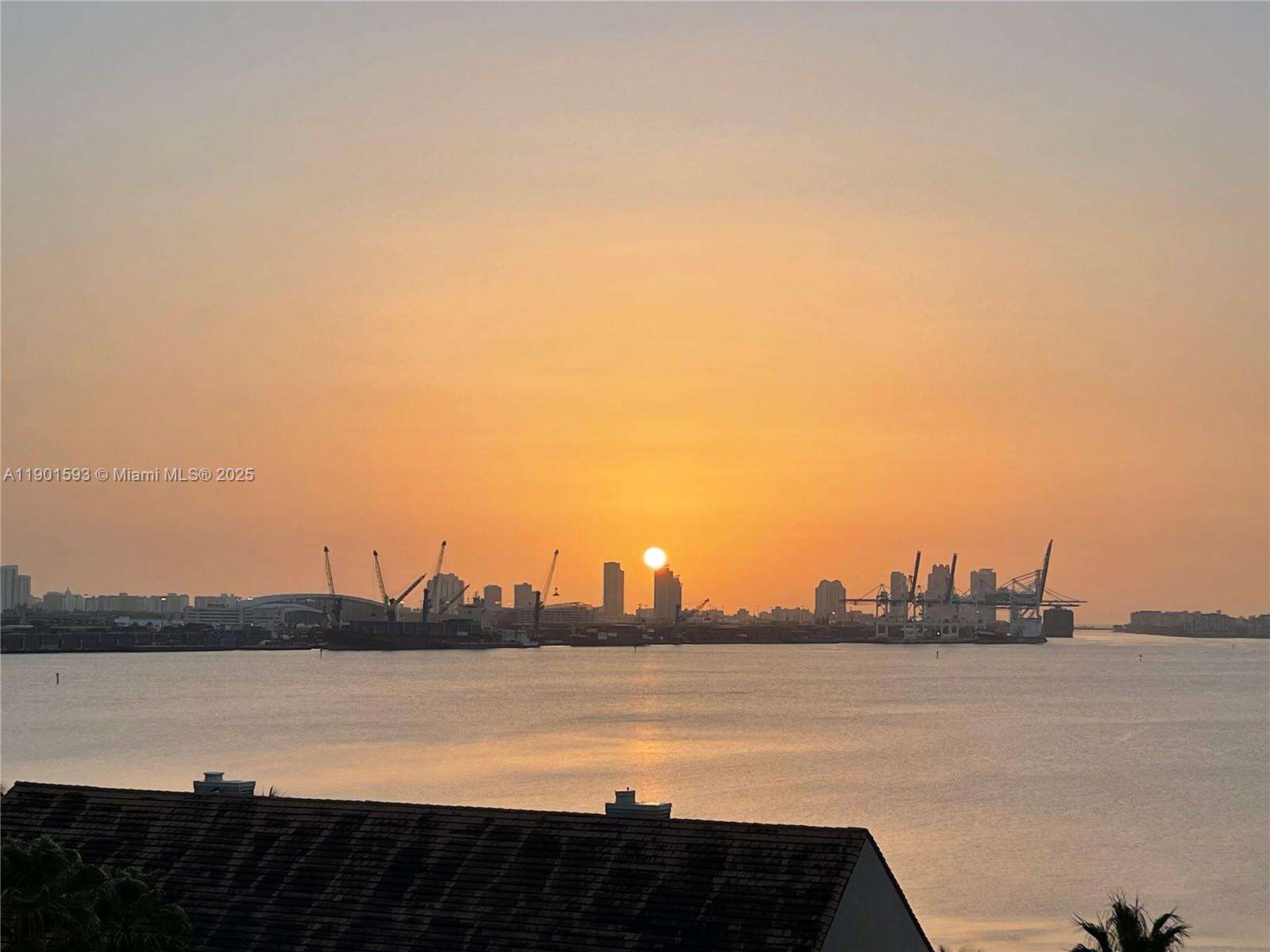 Brickell Key 1 at 520 Brickell Key Dr, Miami, FL 33131 - For Sale photo 44