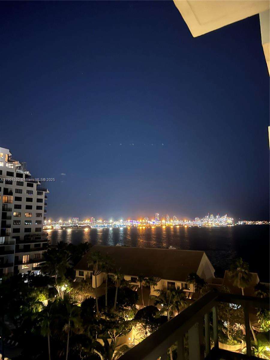 Brickell Key 1 at 520 Brickell Key Dr, Miami, FL 33131 - For Sale photo 48