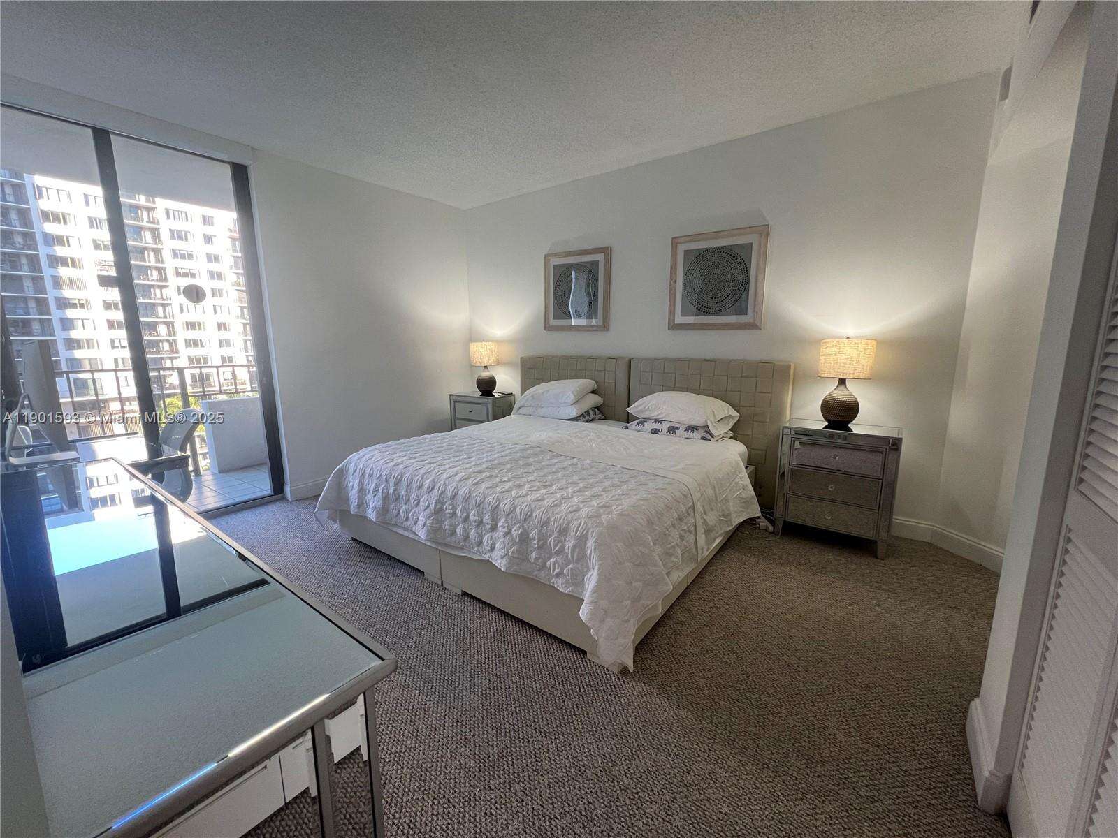 Brickell Key 1 at 520 Brickell Key Dr, Miami, FL 33131 - For Sale photo 6