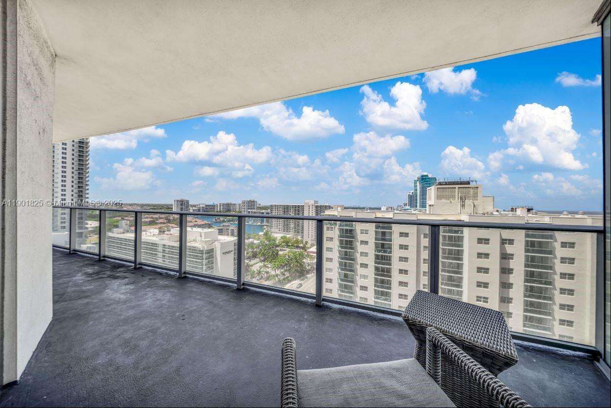 Hyde Resort at 4111 Ocean Dr, Hollywood, FL 33019 - For Sale photo 23