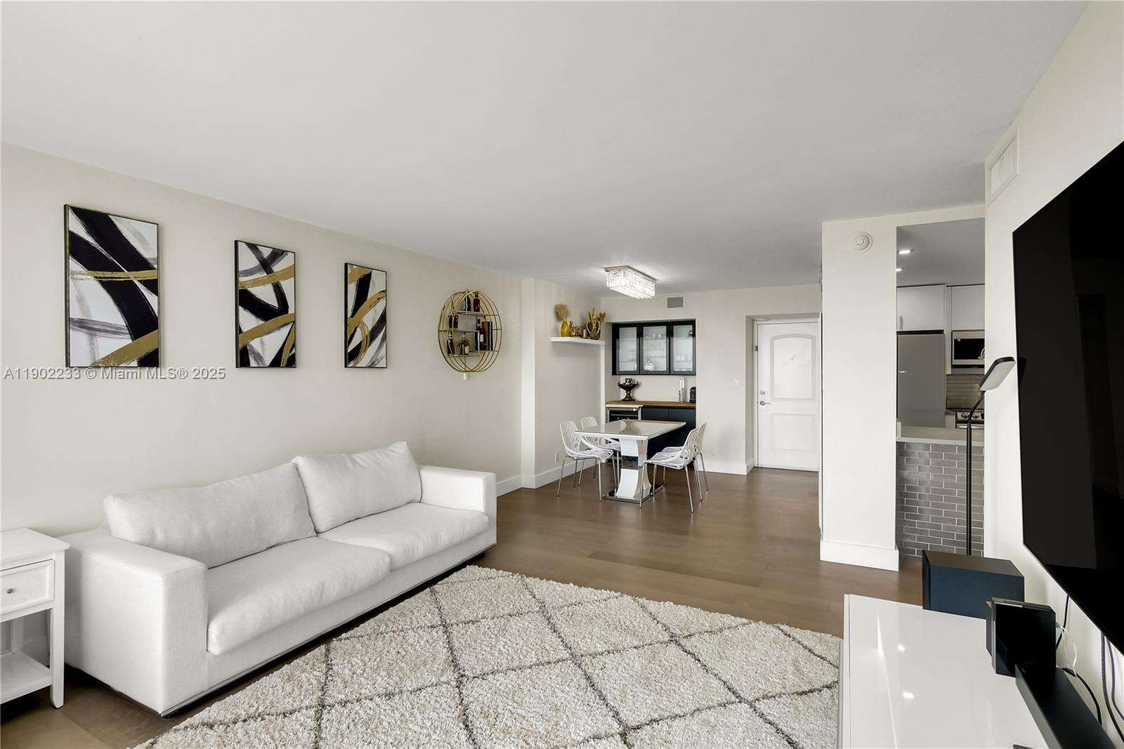 Arlen House at 100 Bayview Dr, Sunny Isles Beach, FL 33160 - For Sale photo 15