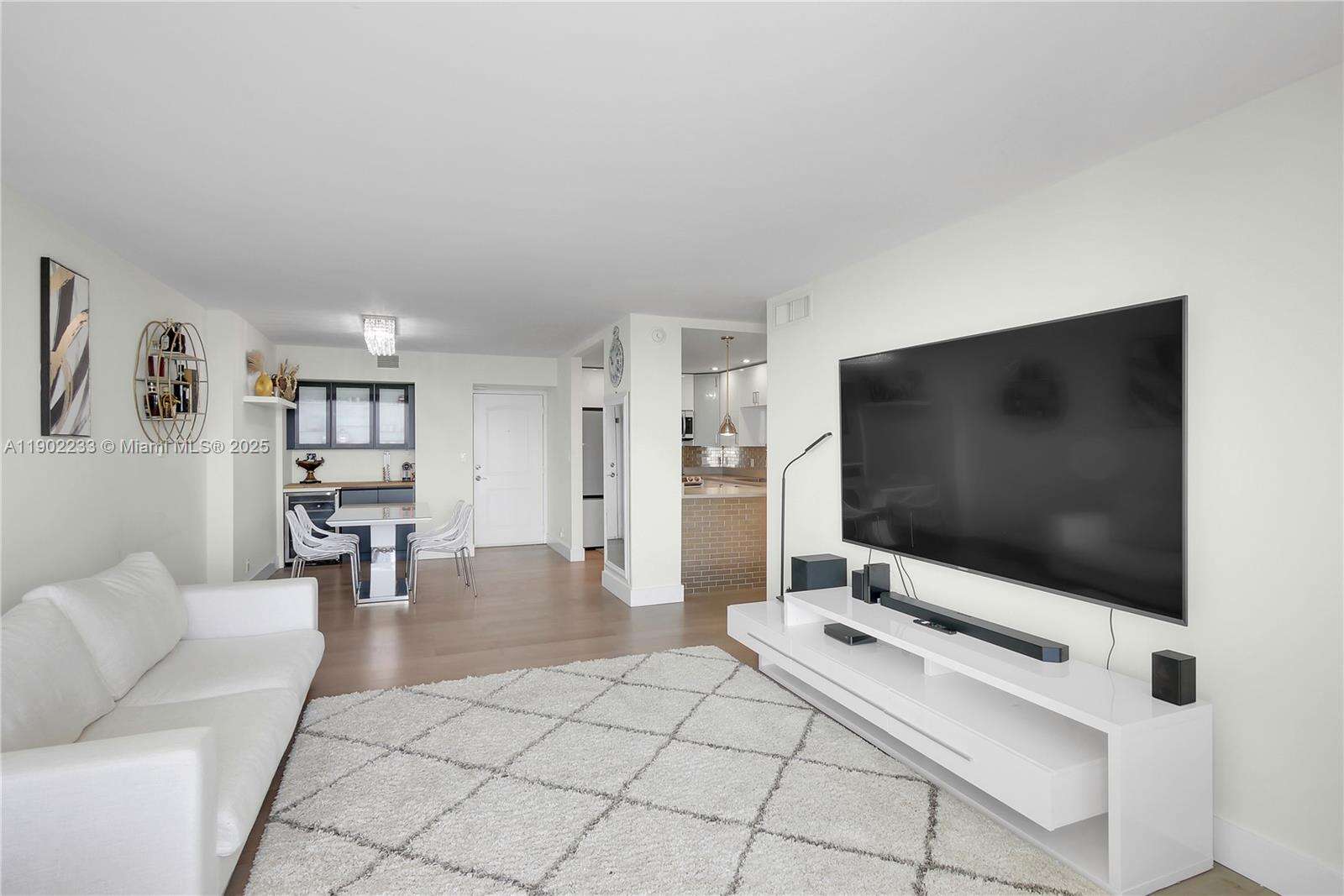 Arlen House at 100 Bayview Dr, Sunny Isles Beach, FL 33160 - For Sale photo 17